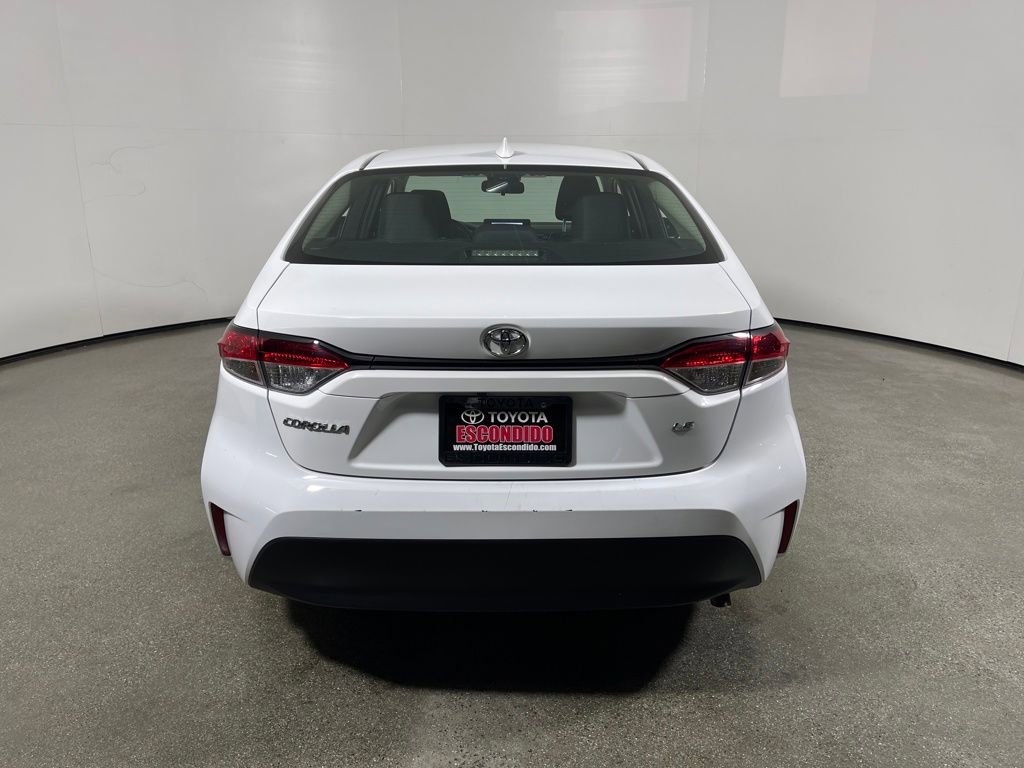 Used 2024 Toyota Corolla LE image 4