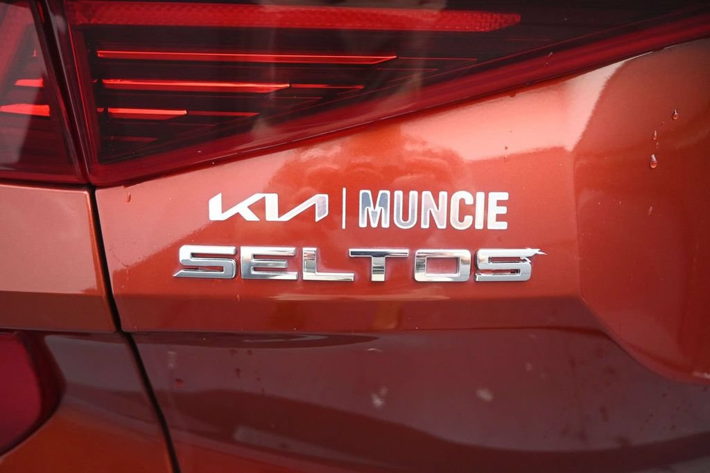 Used 2021 Kia Seltos S AWD/4WD image 10