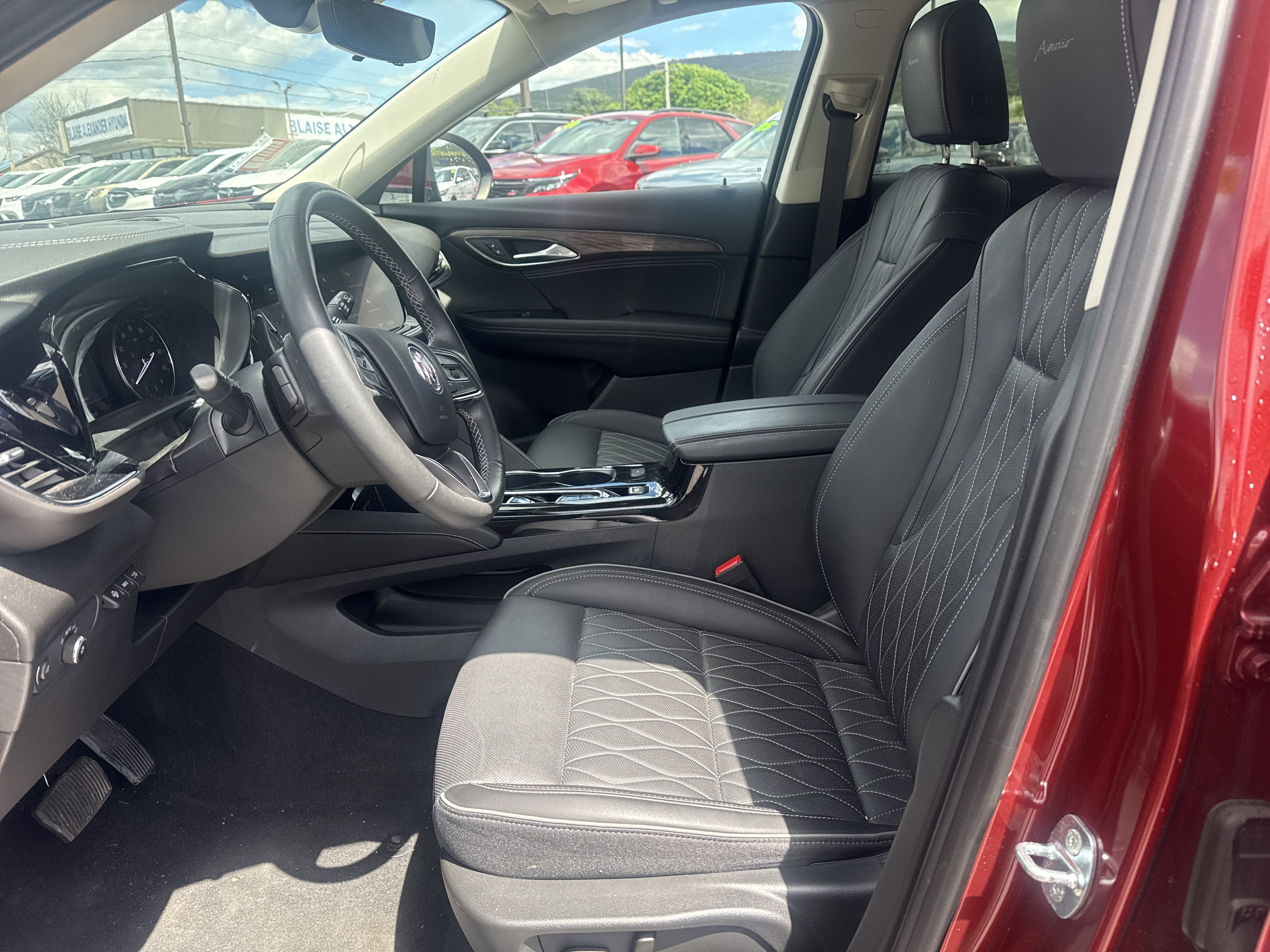 Used 2023 Buick Envision Avenir AWD/4WD image 27