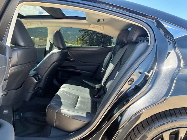 Used 2024 Lexus ES 350 Ultra Luxury w/ Accessory Package (Z1) FWD image 19