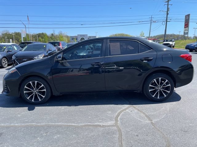 Used 2017 Toyota Corolla SE w/ Carpet Mat Package (TMS) FWD image 5