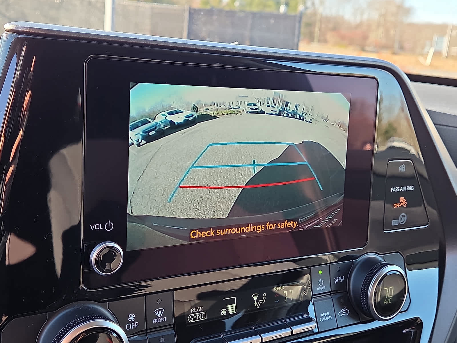 Certified 2024 Toyota Highlander LE image 19