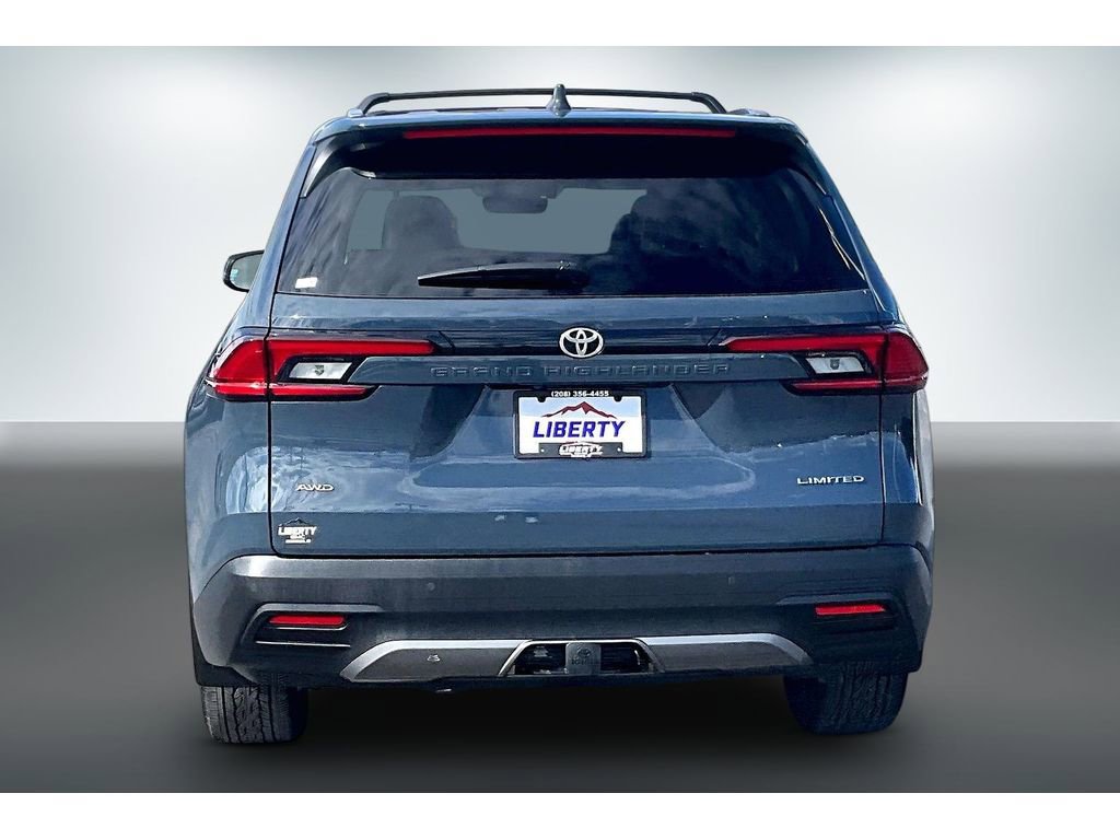 Used 2026 Toyota Grand Highlander Limited image 5