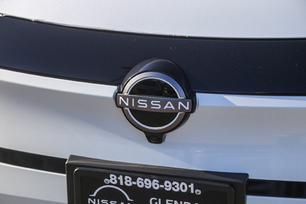 New 2026 Nissan Leaf SV+ w/ Floor Mat Package (SV+) FWD image 5