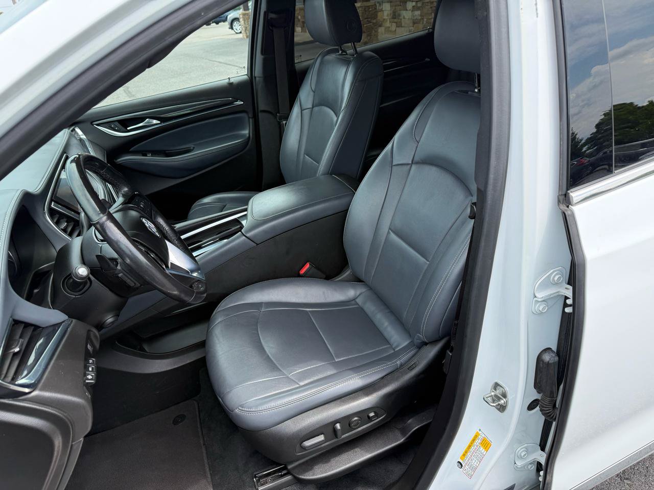 Used 2022 Buick Enclave Premium AWD/4WD image 12