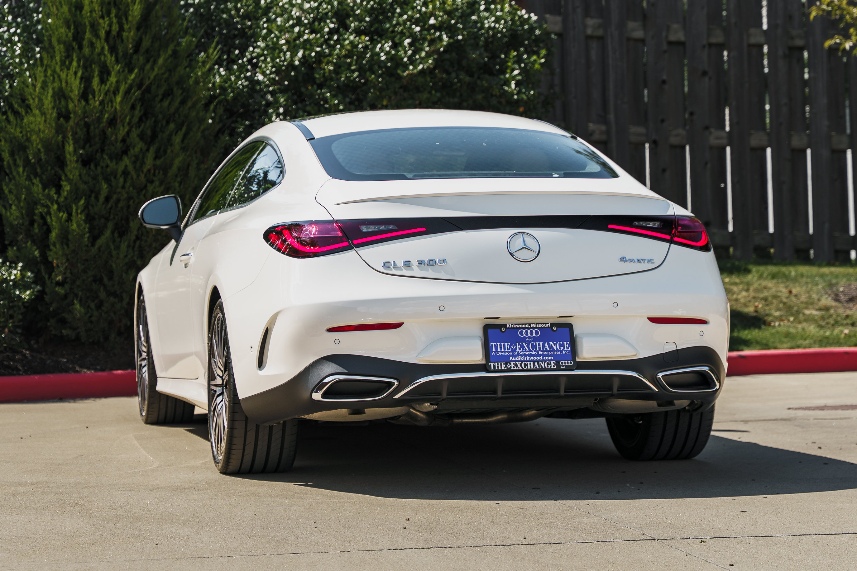 Used 2024 Mercedes-Benz CLE 300 4MATIC Coupe image 4