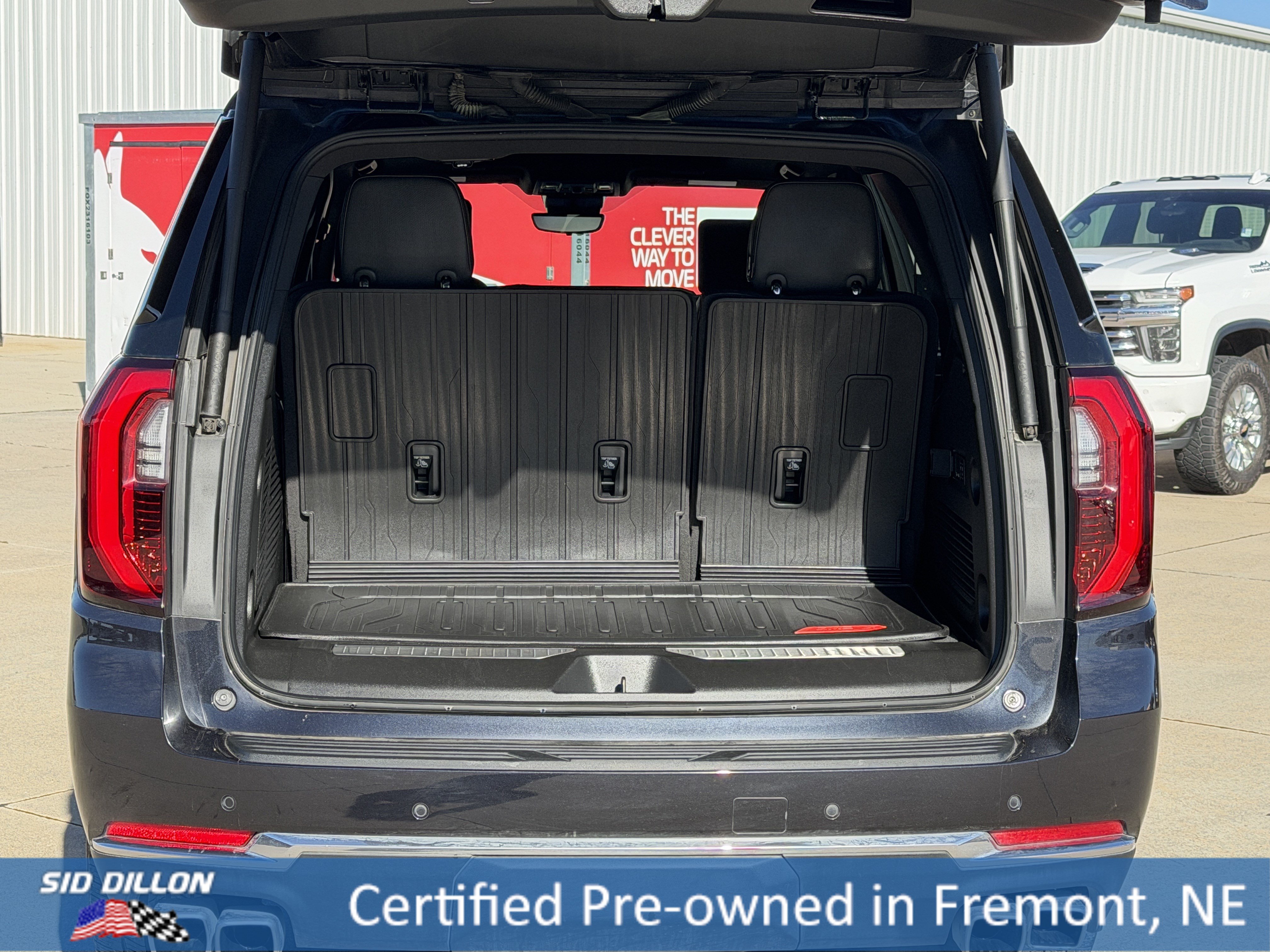 Certified 2025 GMC Yukon Denali w/ Denali Reserve Package AWD/4WD image 5
