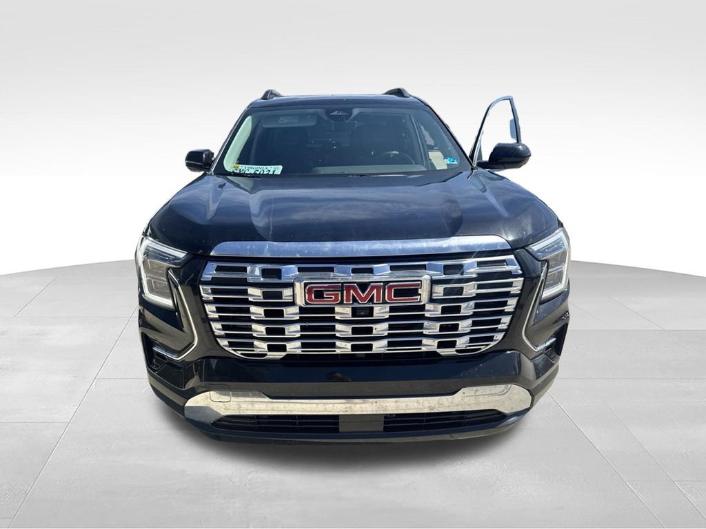 Used 2026 GMC Terrain Denali AWD/4WD image 2