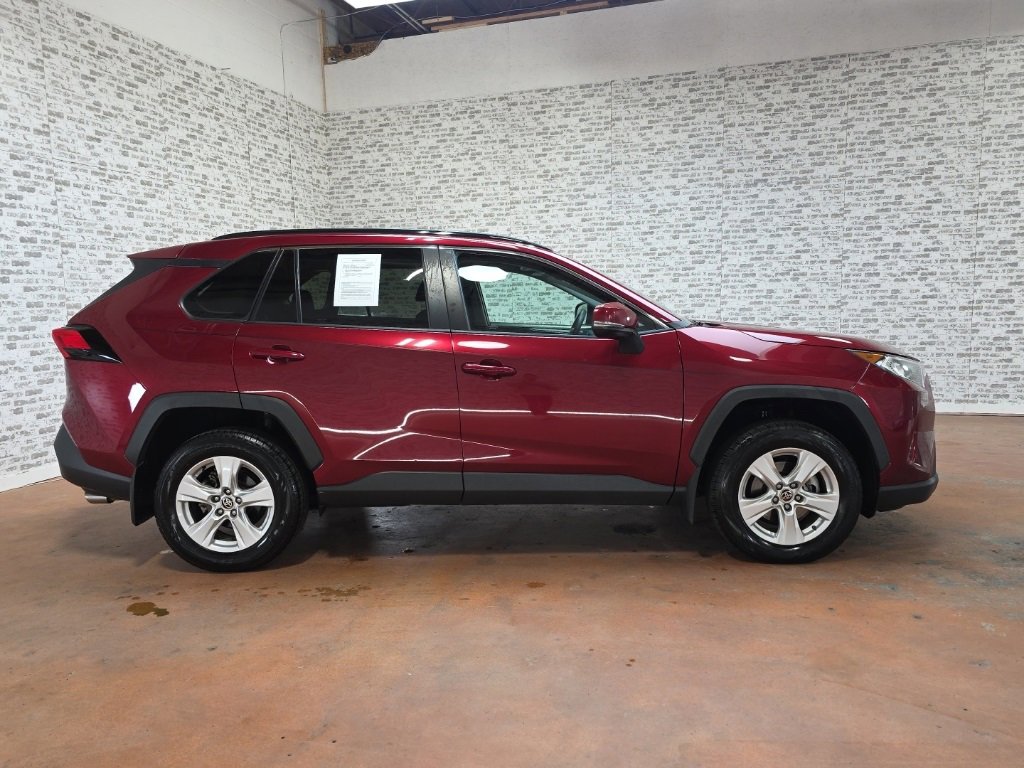 Used 2021 Toyota RAV4 XLE w/ Convenience Package image 6