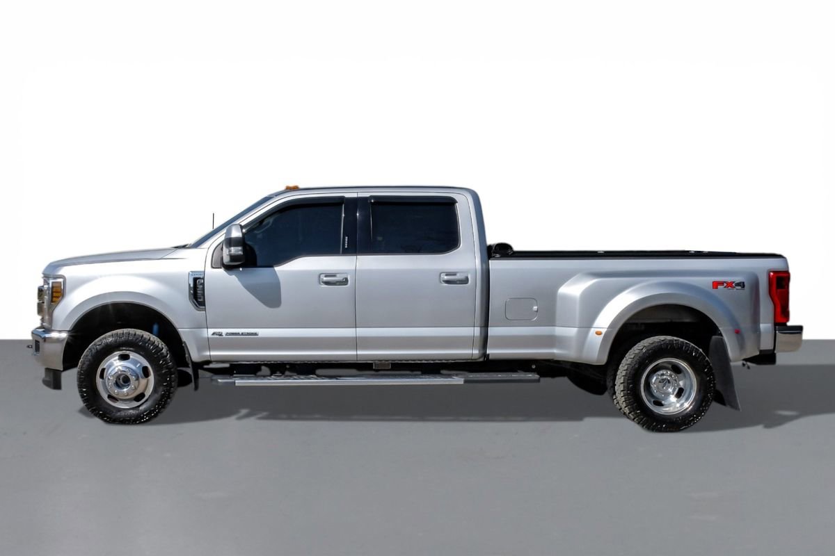Used 2019 Ford F350 Lariat w/ Lariat Value Package image 9