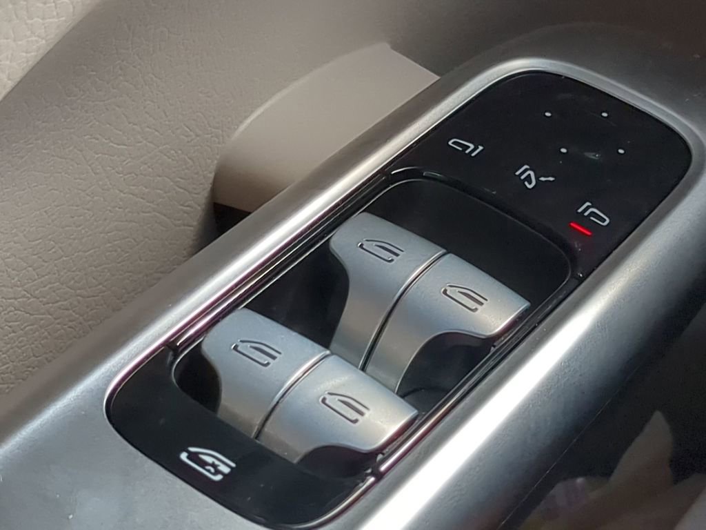 Certified 2024 Mercedes-Benz C 300 4MATIC Sedan image 10