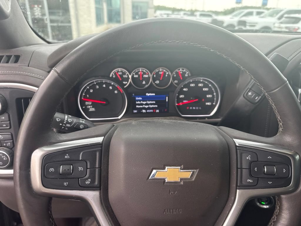 Used 2021 Chevrolet Silverado 1500 LT w/ Z71 Off-Road Package AWD/4WD image 12