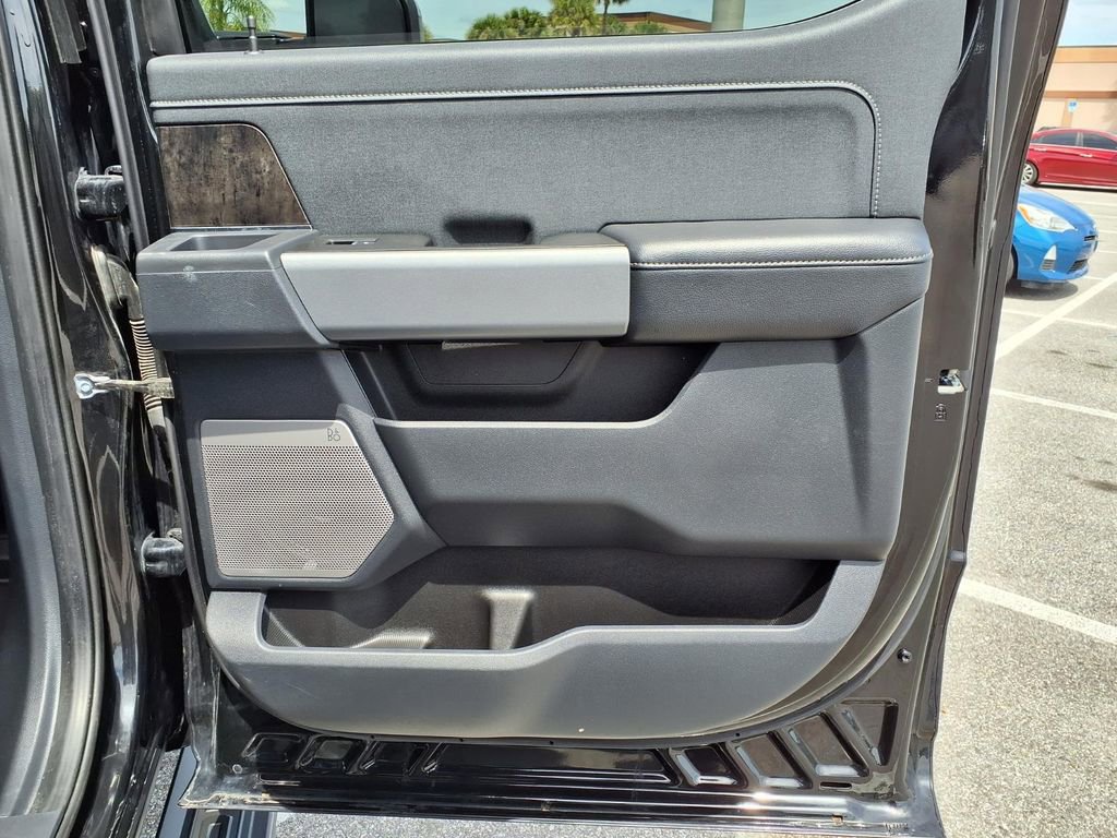 Used 2024 Ford F250 Lariat w/ Black Appearance Package AWD/4WD image 16
