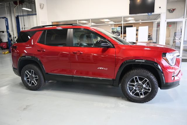 New 2026 GMC Terrain AT4 w/ LPO, Floor Liner Package AWD/4WD image 4