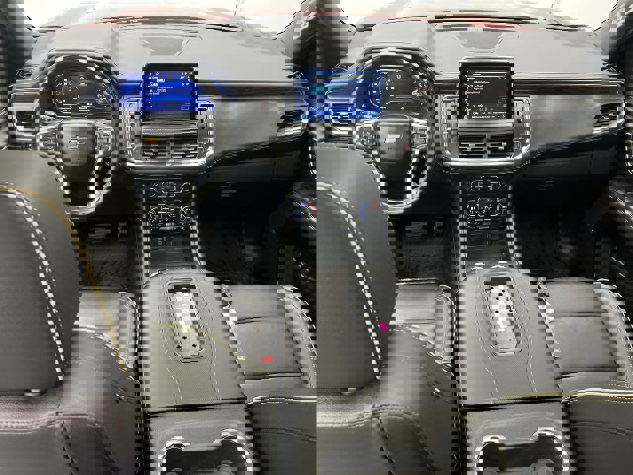 Certified 2024 Chevrolet Suburban Premier w/ Premium Package image 4