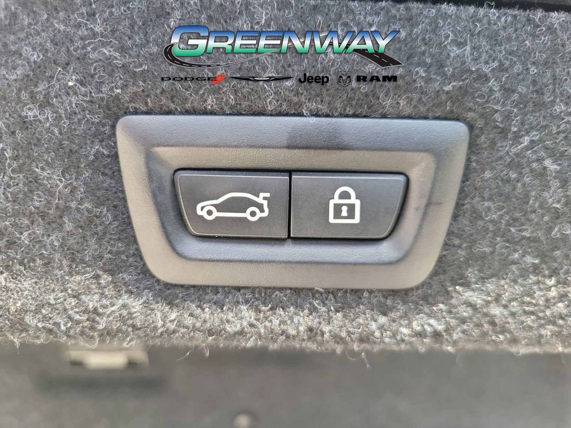 Used 2021 BMW M550i xDrive w/ Premium Package image 8