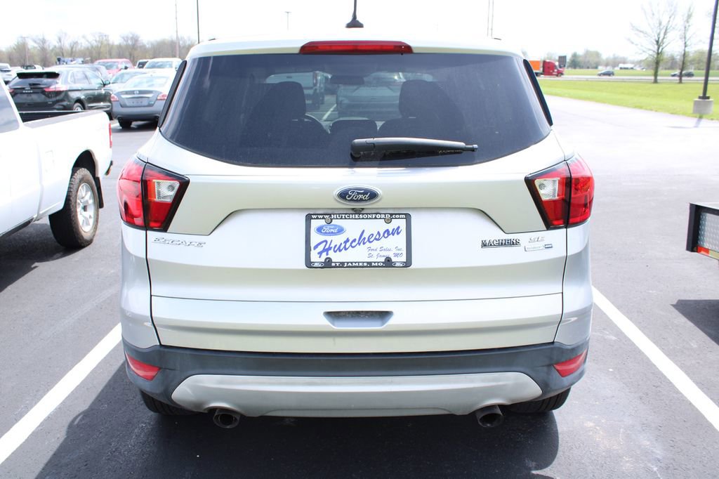 Used 2019 Ford Escape SE image 6