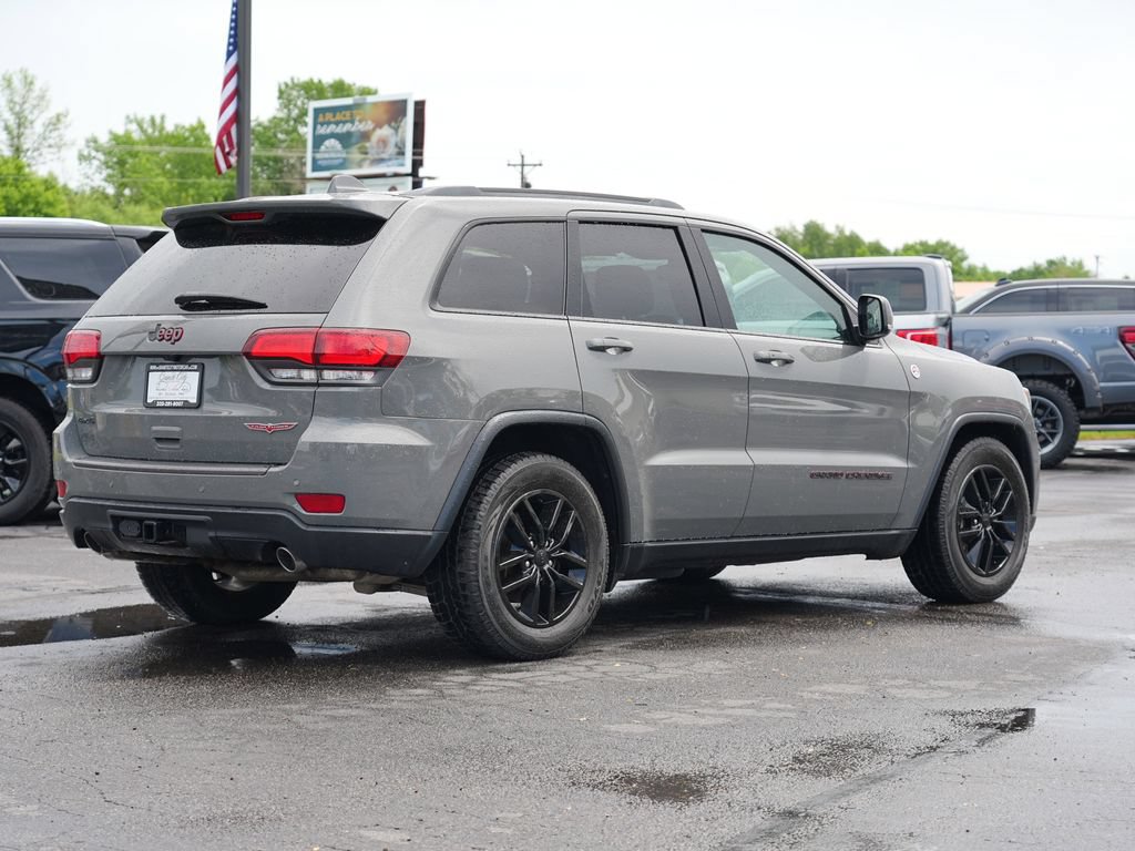 Used 2021 Jeep Grand Cherokee Trailhawk w/ Trailhawk Luxury Group AWD/4WD image 3