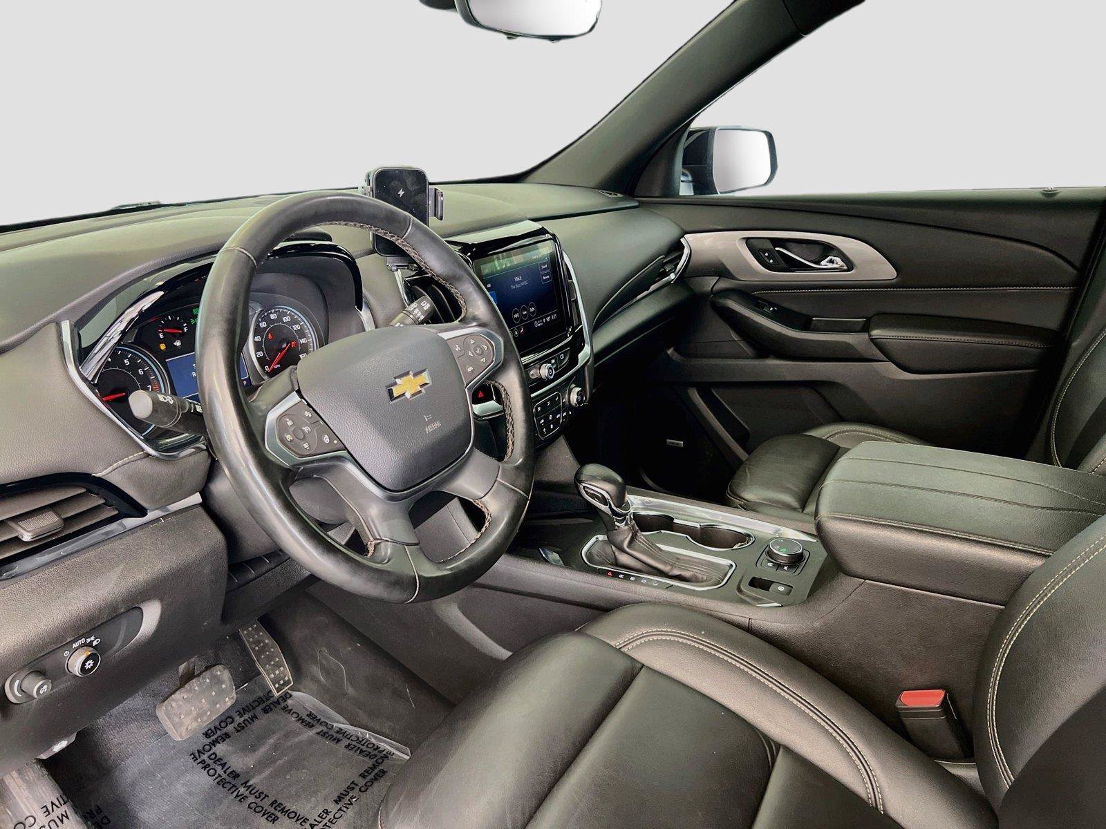 Used 2023 Chevrolet Traverse LT w/ LT Premium Package AWD/4WD image 11