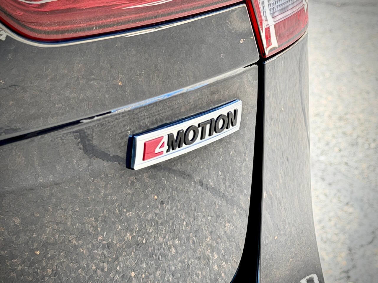 Used 2019 Volkswagen Tiguan SE image 16