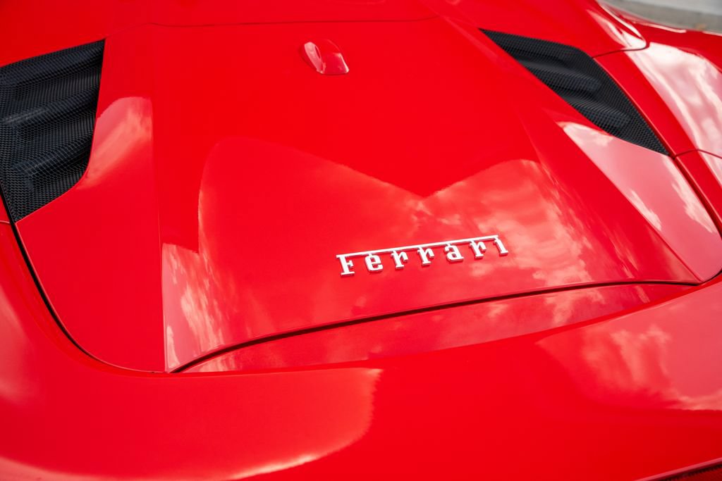 Used 2018 Ferrari 488 Spider RWD image 19