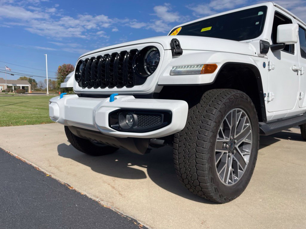 Used 2024 Jeep Wrangler High Altitude AWD/4WD image 15