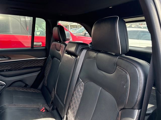 Used 2023 Jeep Grand Cherokee Summit w/ Advanced Protech Group IV AWD/4WD image 22