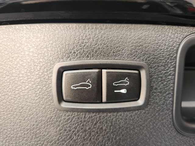 Used 2022 Porsche Macan S AWD/4WD image 33
