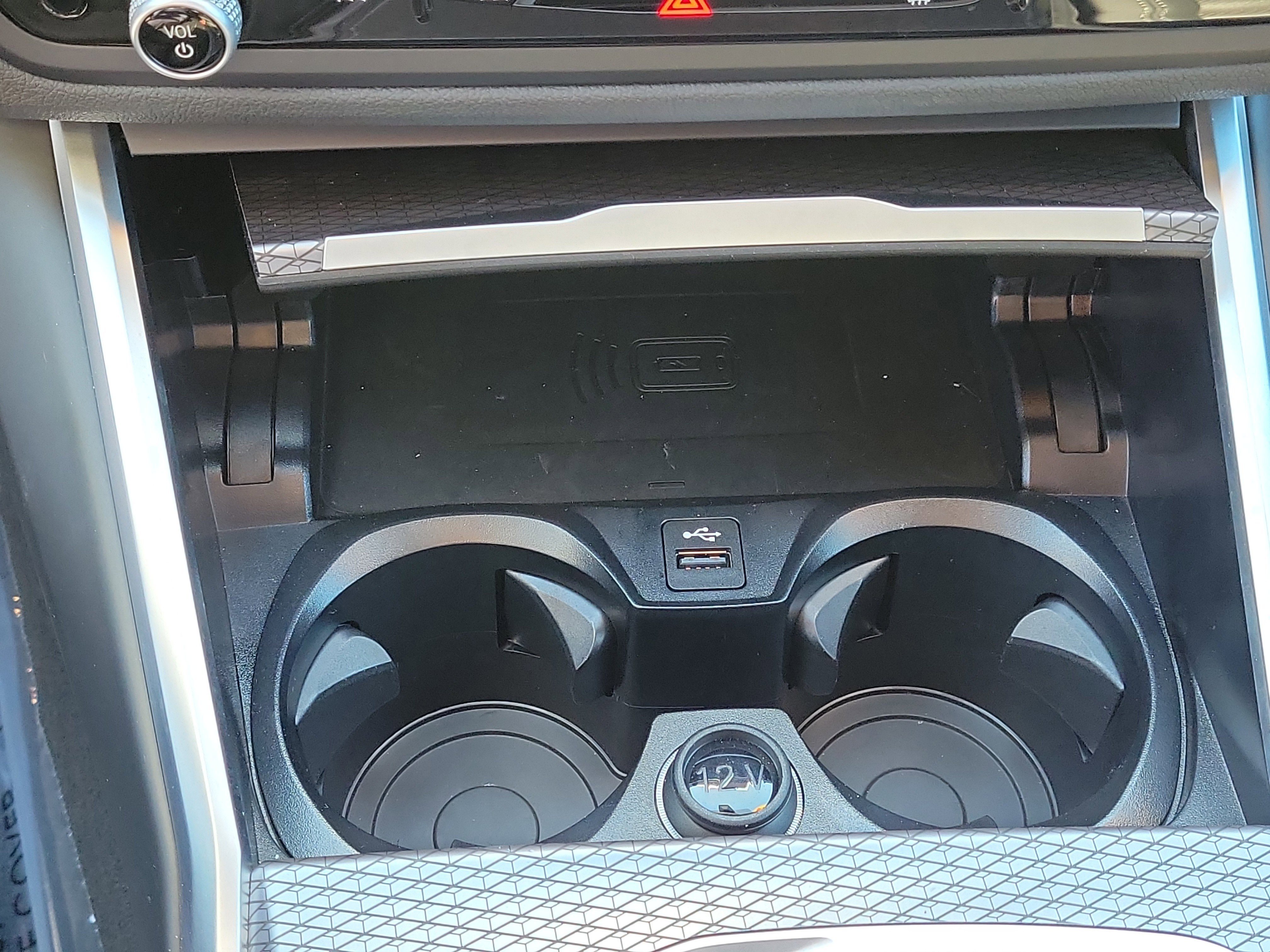 Used 2024 BMW 330i xDrive 330i xDrive image 25