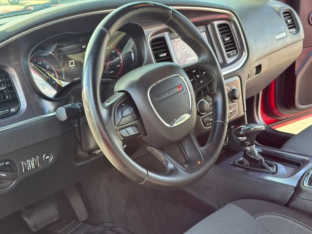 Used 2018 Dodge Charger SXT w/ Blacktop Package RWD image 26