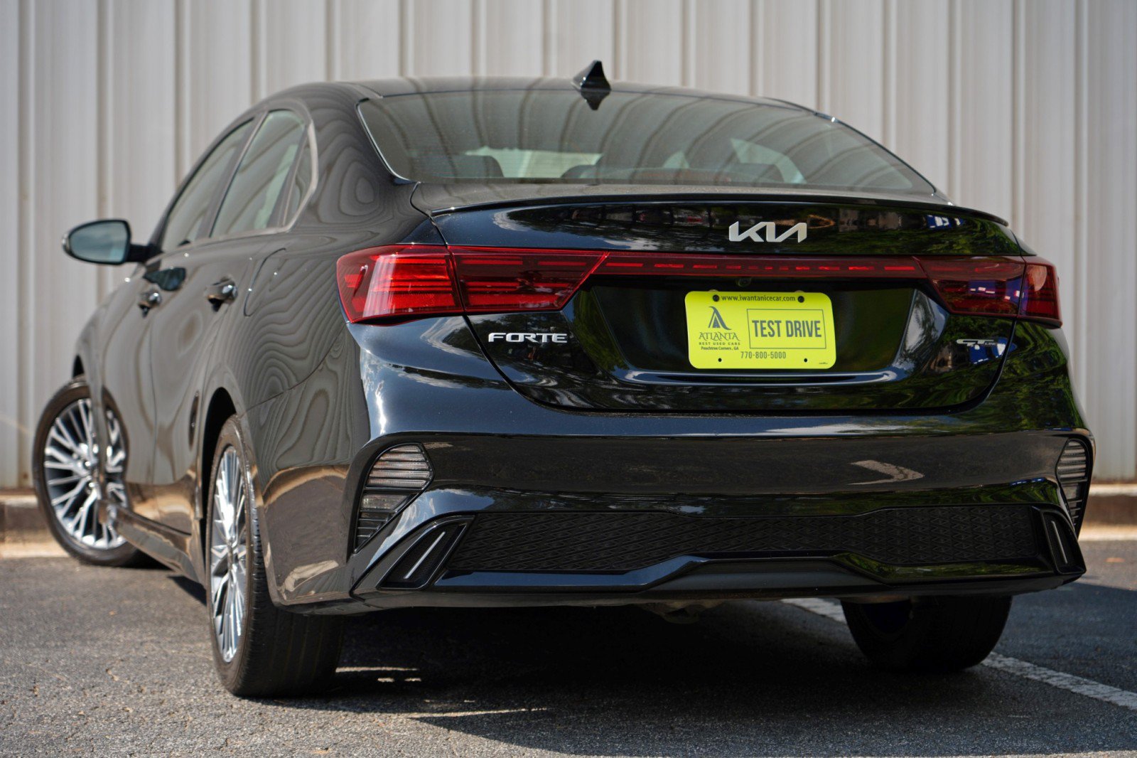 Used 2023 Kia Forte GT-Line w/ GT-Line Premium Package FWD image 5