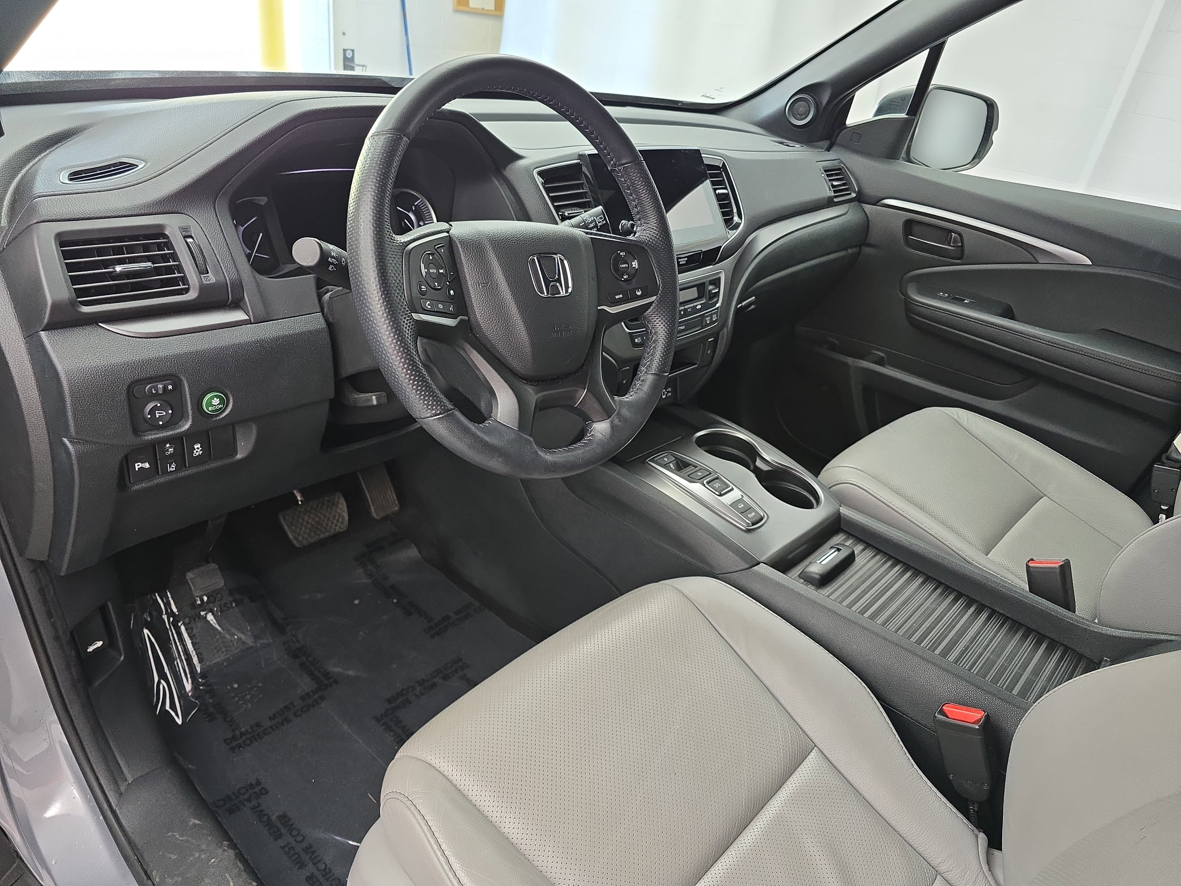 Certified 2023 Honda Passport EX-L image 16