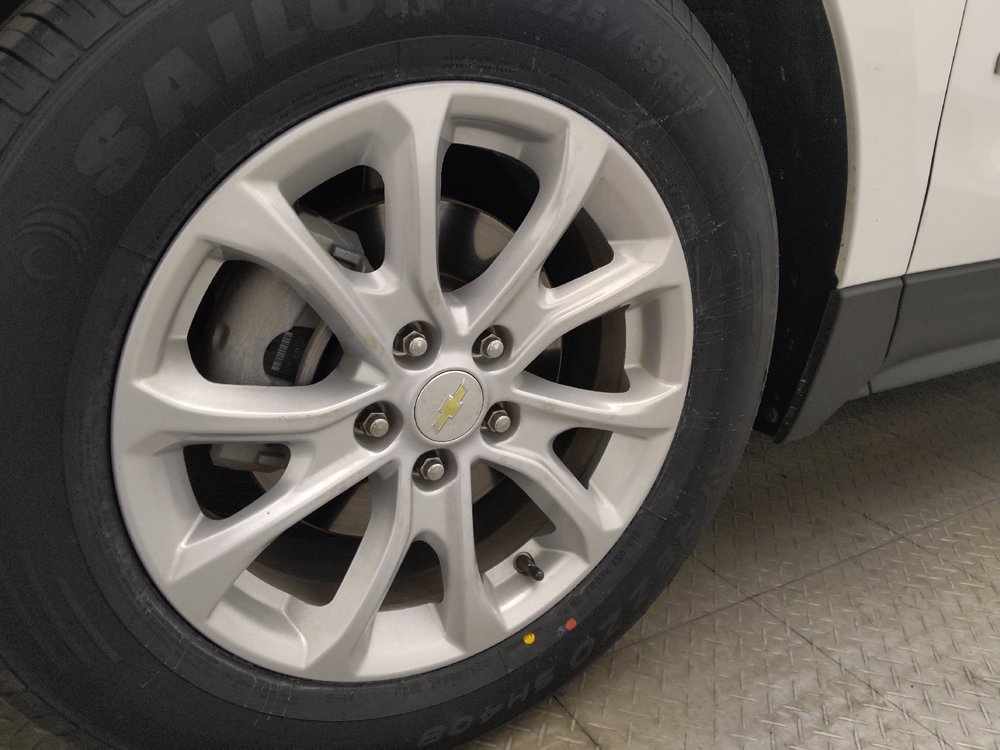 Used 2021 Chevrolet Equinox LS FWD image 31