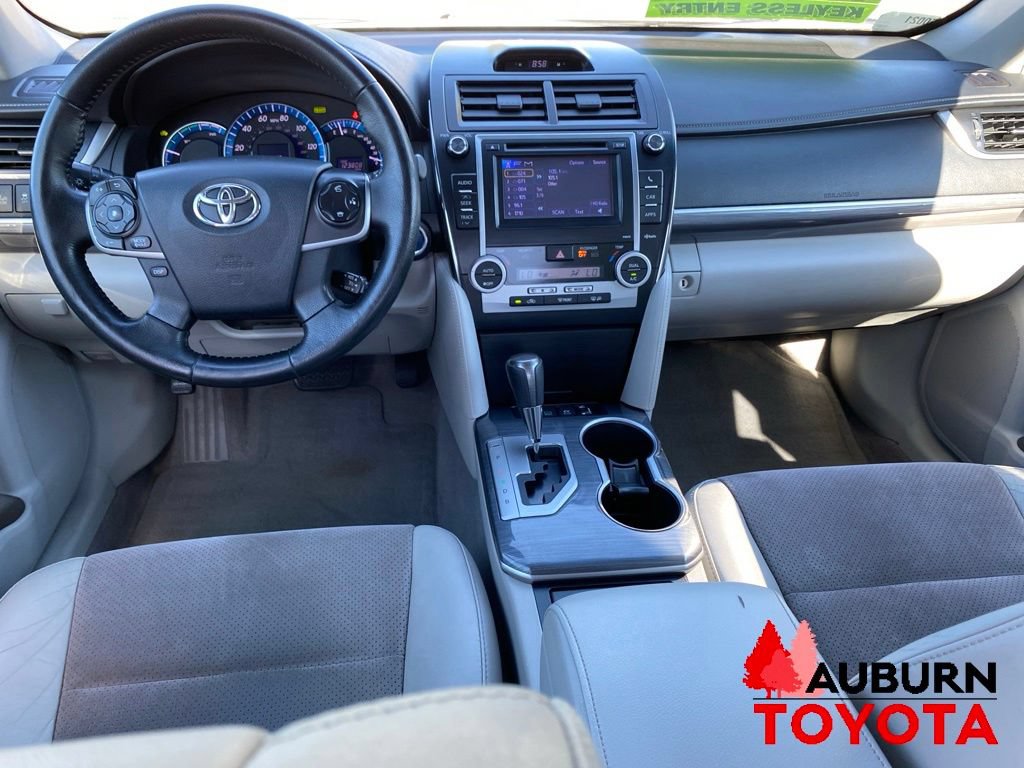 Used 2013 Toyota Camry XLE w/ Leather Pkg FWD image 25