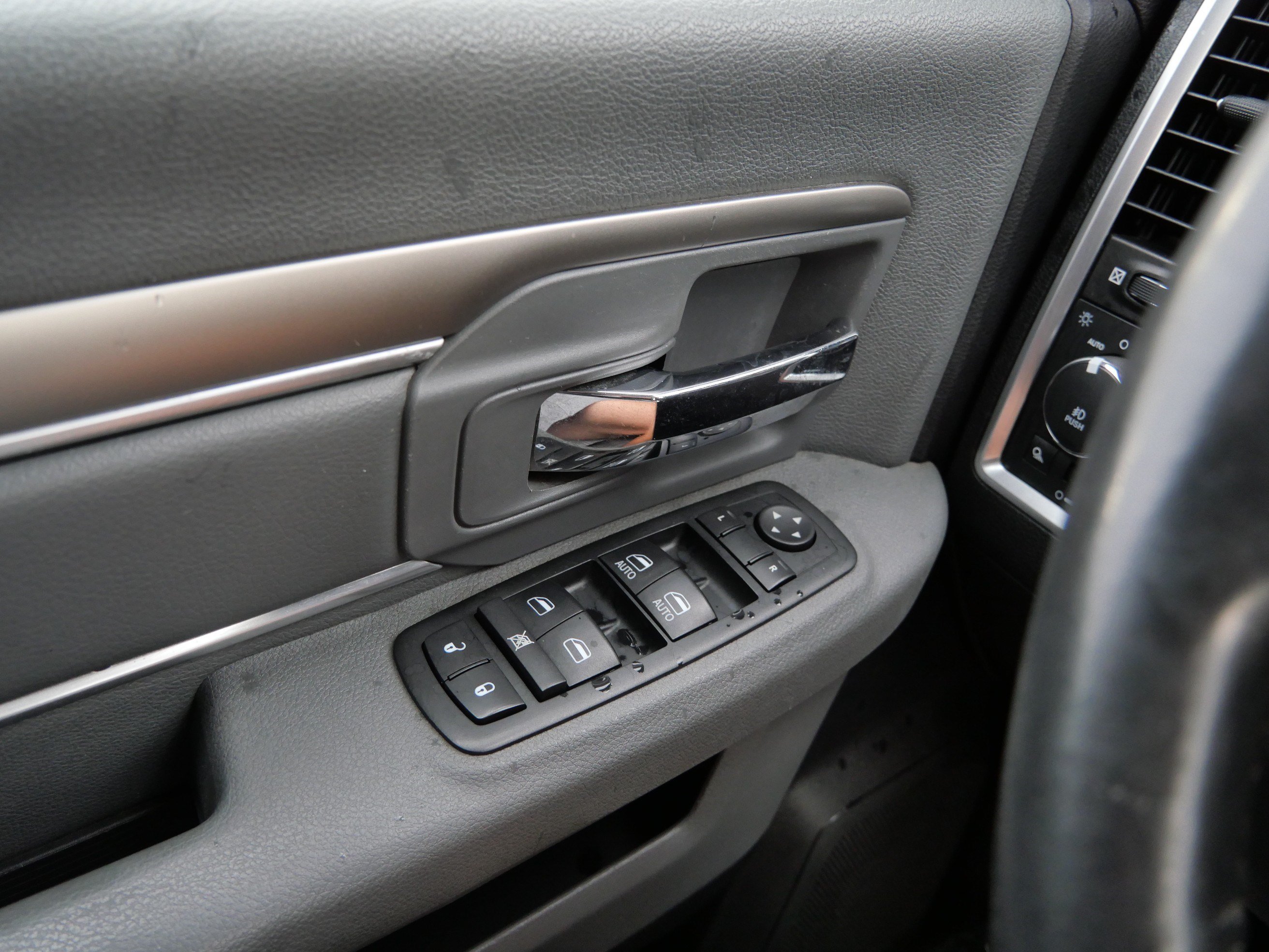 Used 2014 RAM 2500 Big Horn AWD/4WD image 19