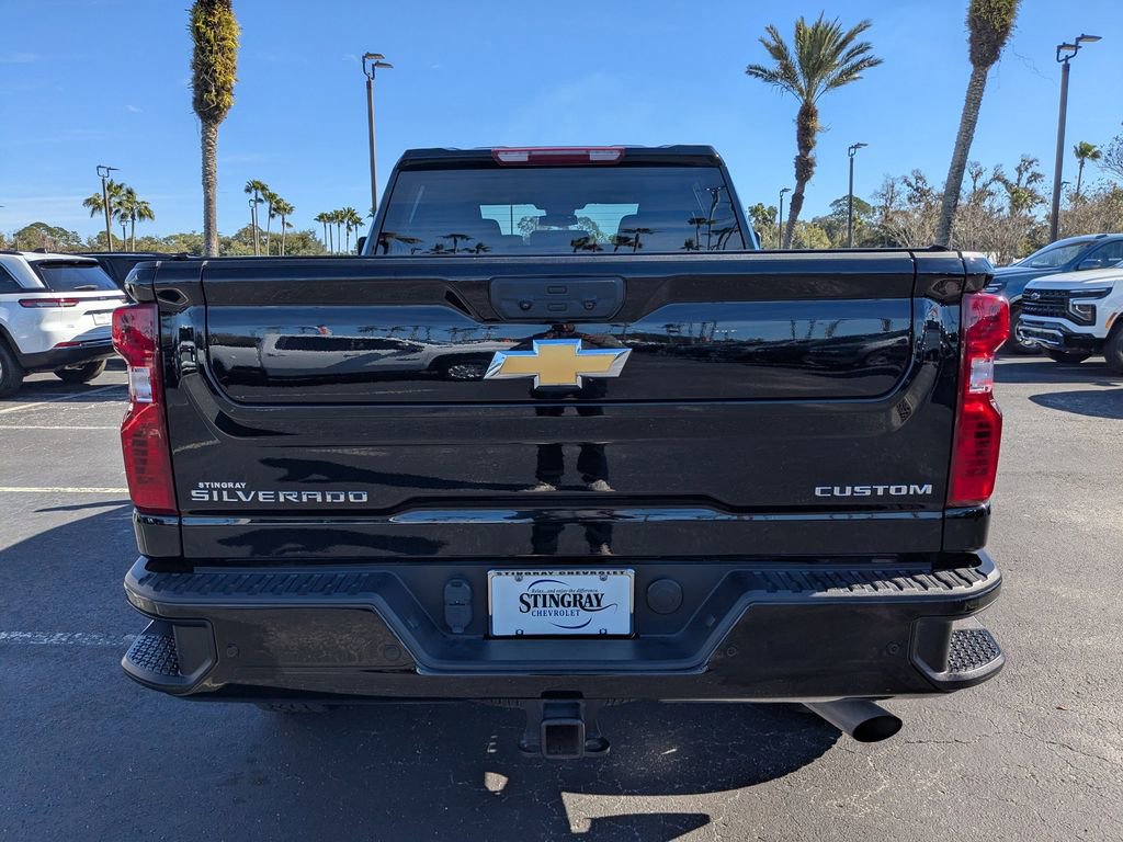 Used 2024 Chevrolet Silverado 2500 Custom w/ Custom Value Package image 6