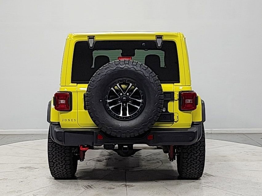 Used 2024 Jeep Wrangler Unlimited Rubicon image 6