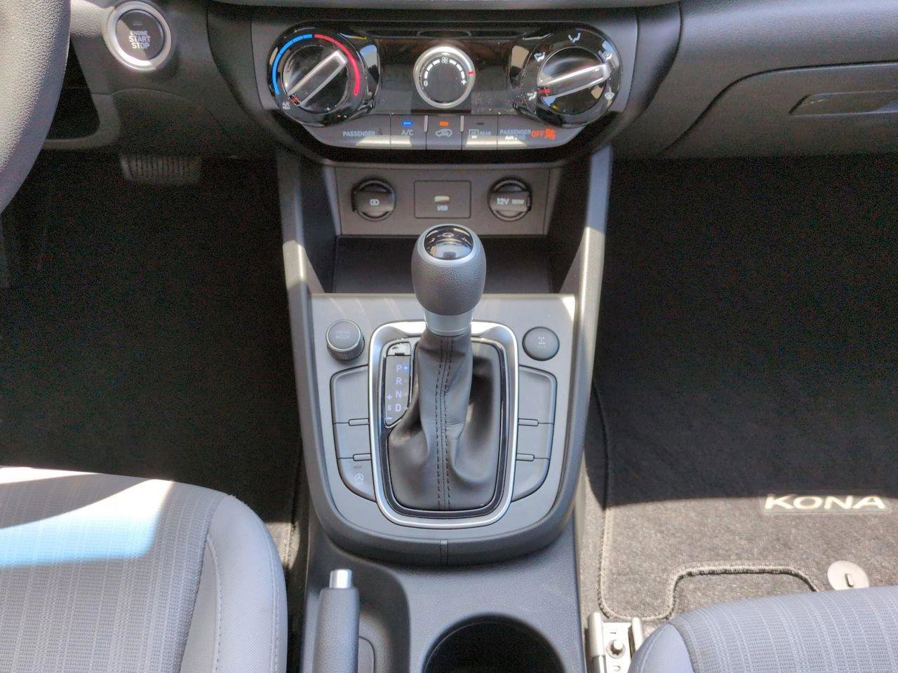 Used 2022 Hyundai Kona SEL AWD/4WD image 25
