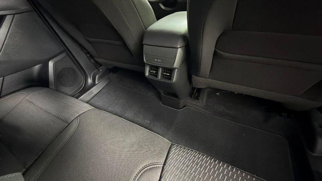 Certified 2026 Chevrolet Equinox LT FWD image 32