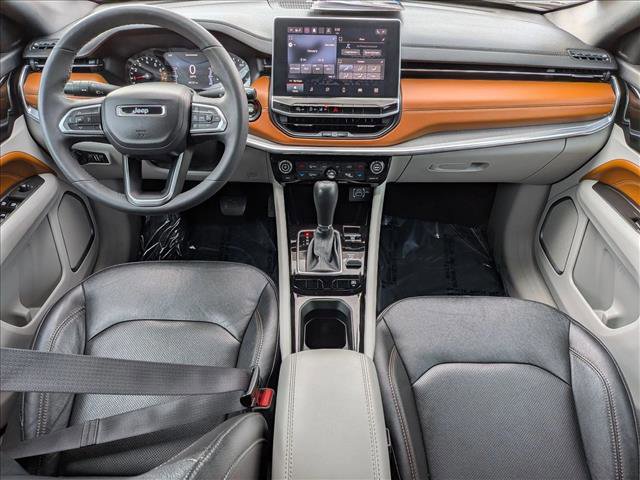 Used 2023 Jeep Compass Limited image 18