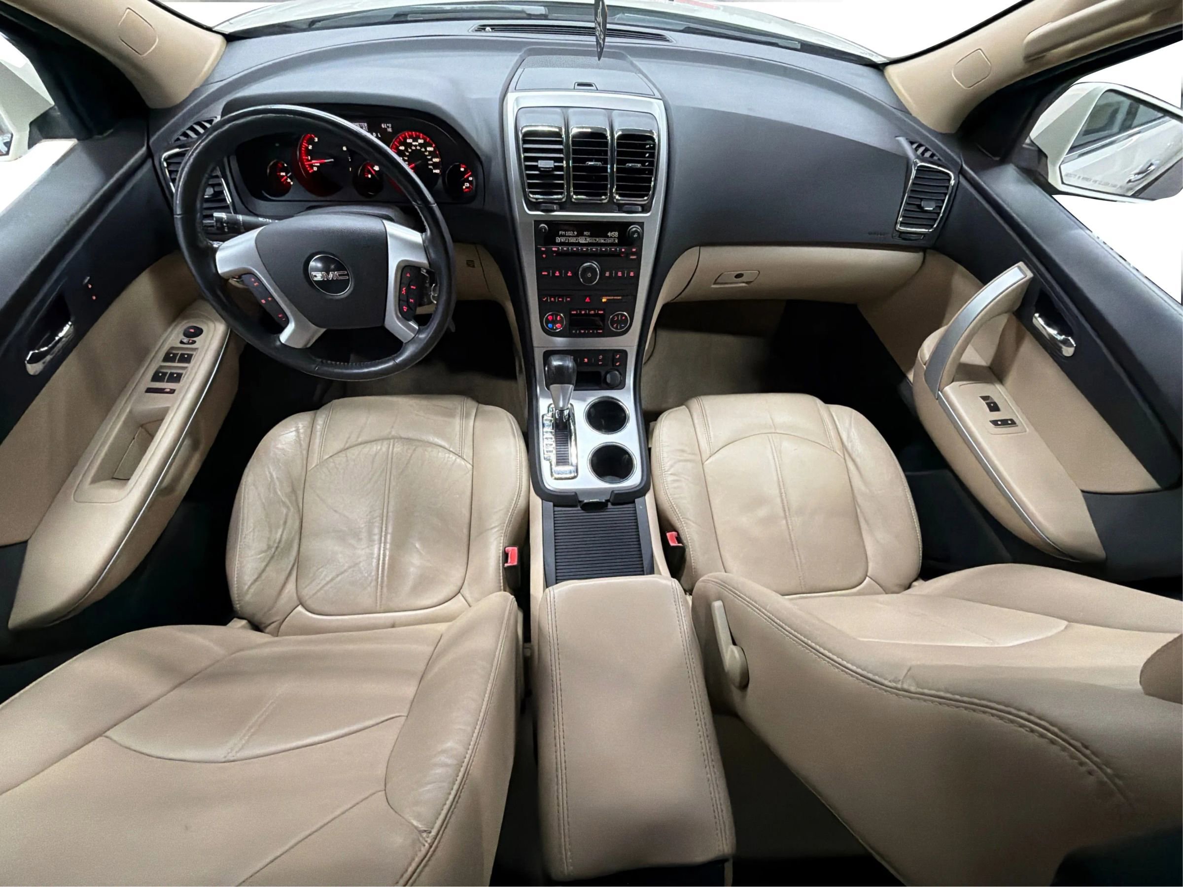 Used 2011 GMC Acadia SLT FWD image 19