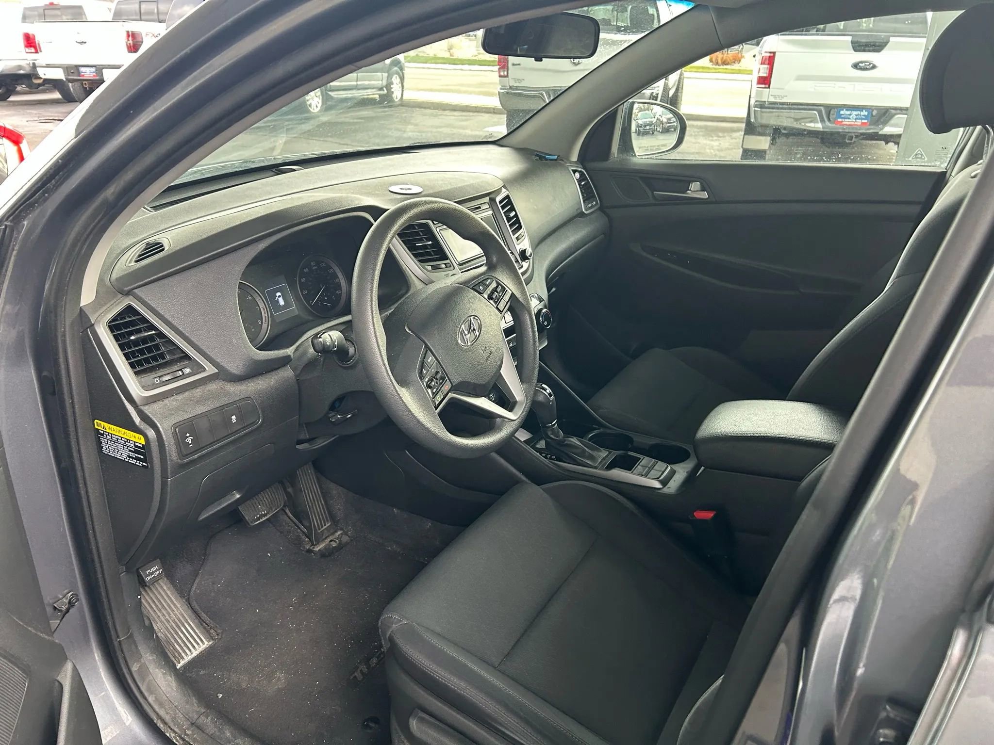 Used 2018 Hyundai Tucson SE w/ Cargo Package image 9