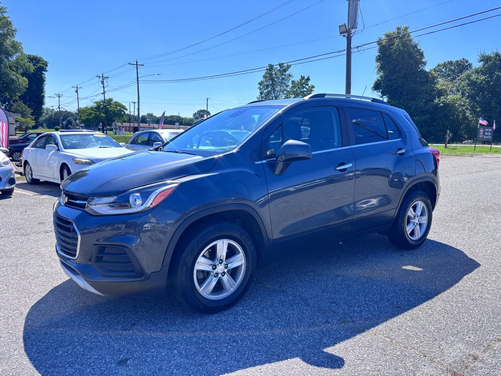 Used 2019 Chevrolet Trax LT w/ Driver Confidence Package AWD/4WD image 3