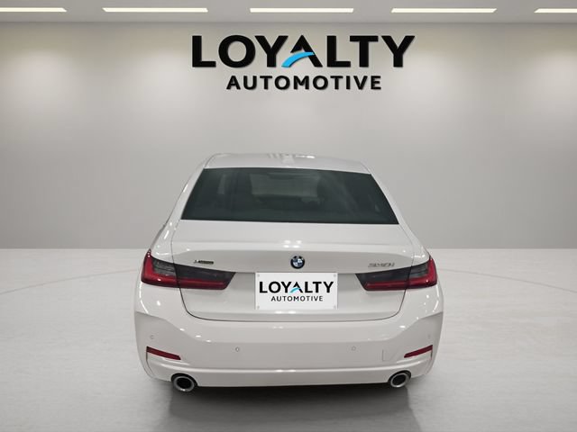 Used 2026 BMW 330i xDrive Sedan AWD/4WD image 4
