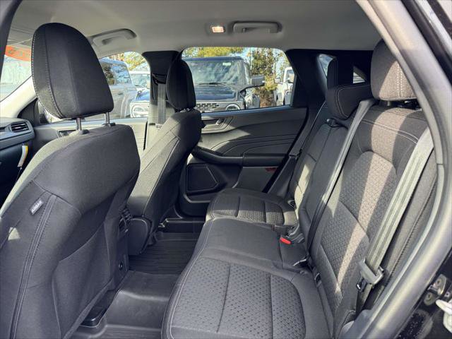 Used 2025 Ford Escape Active w/ Cold Weather Package image 9