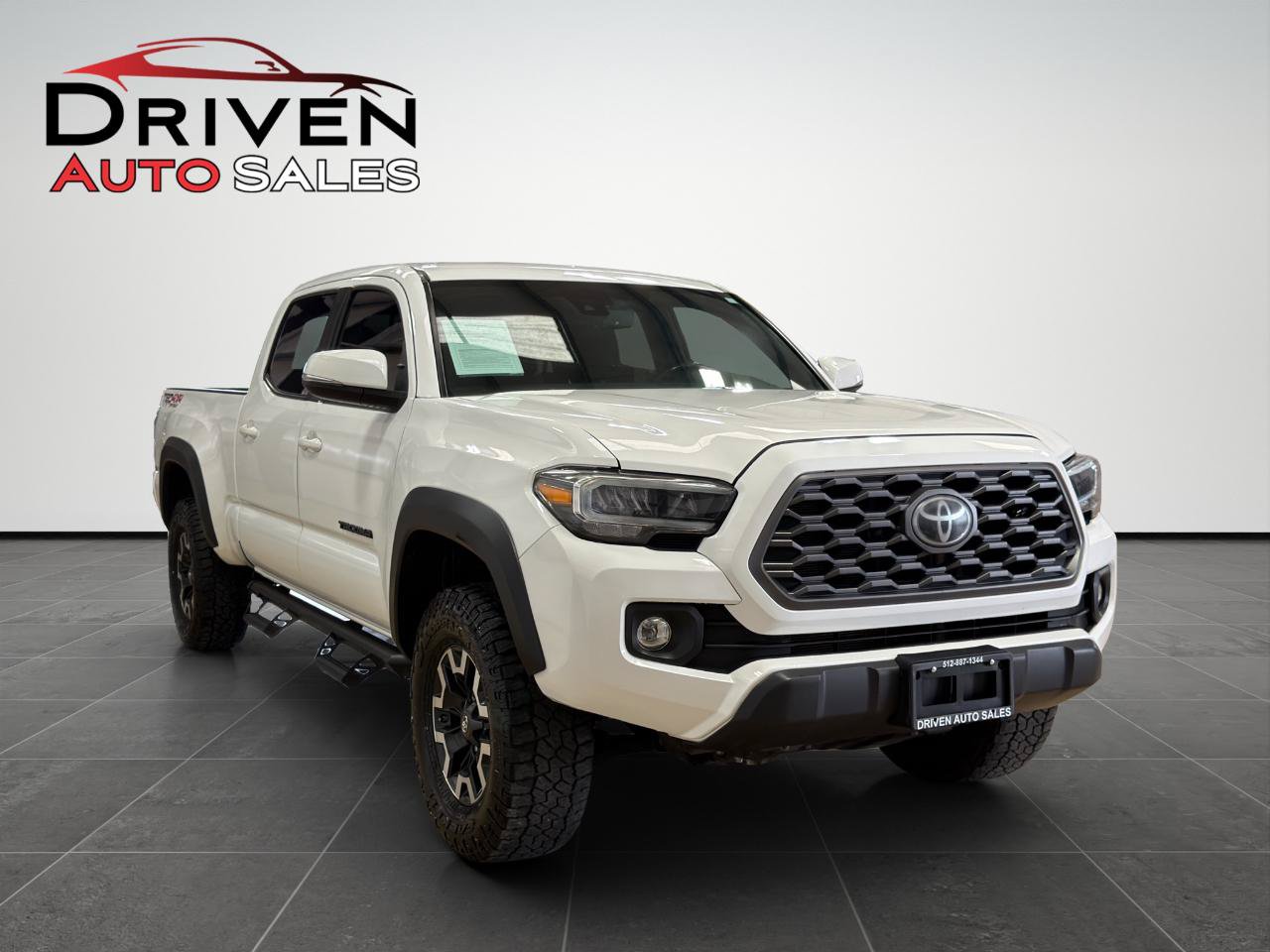 Used 2021 Toyota Tacoma TRD Off-Road w/ Technology Package AWD/4WD image 8