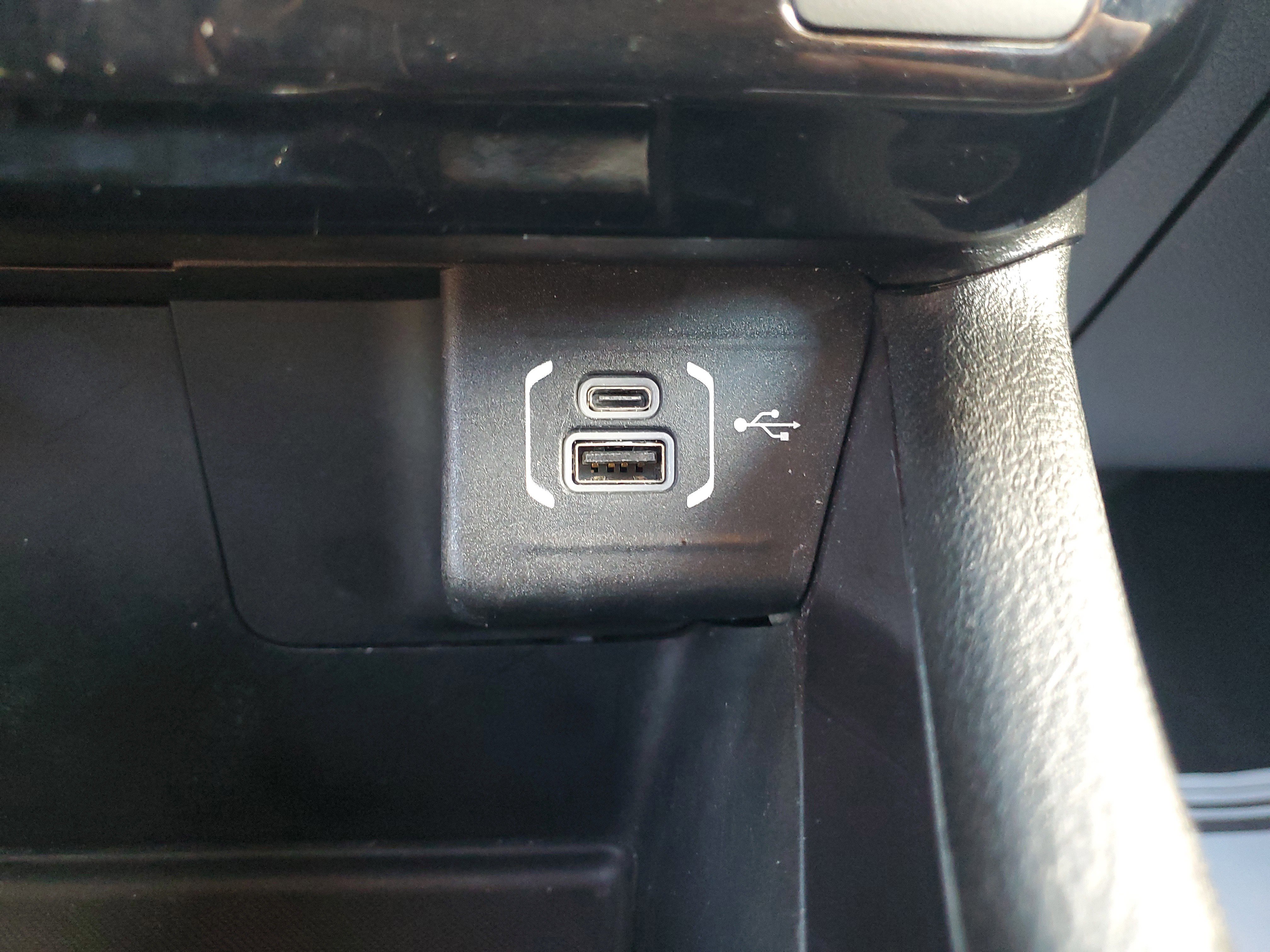 Used 2022 Jeep Compass Latitude image 27