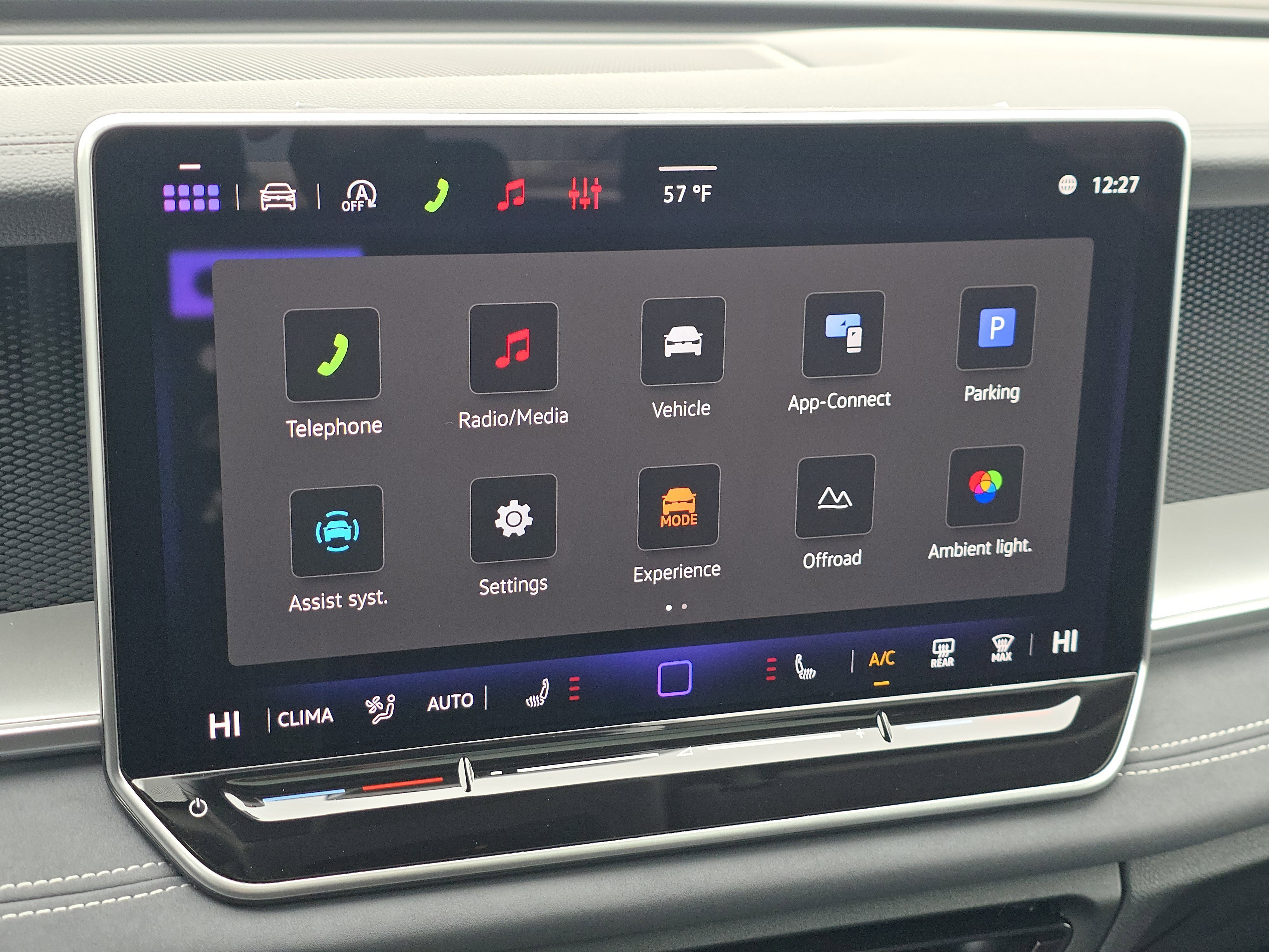 New 2026 Volkswagen Tiguan SE AWD/4WD image 13