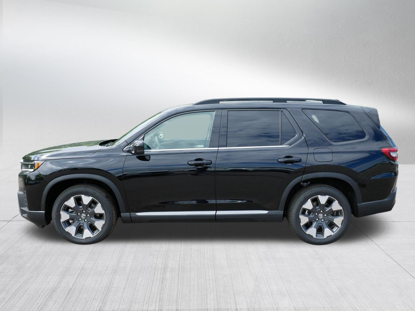 Used 2026 Honda Pilot Elite image 4