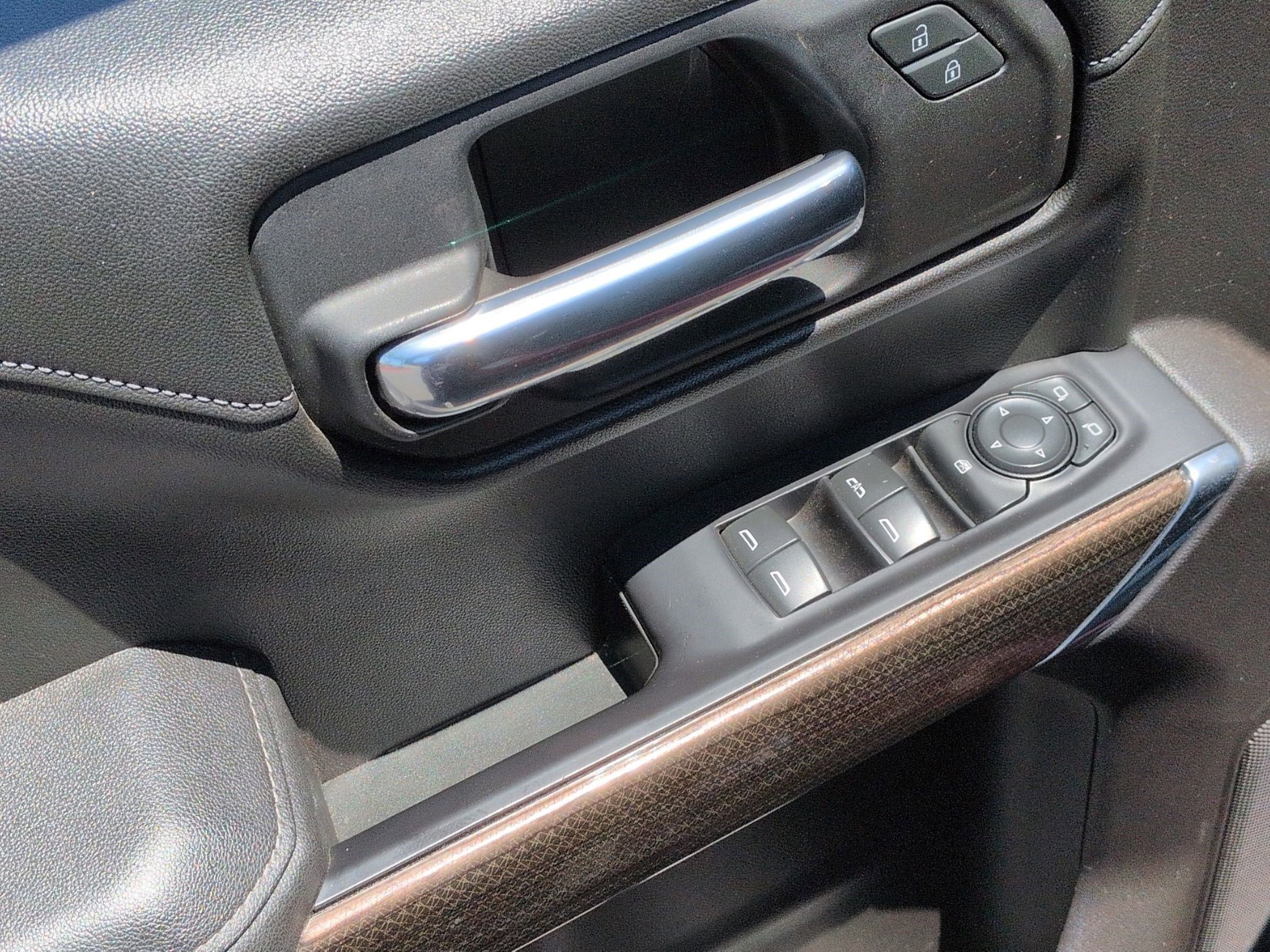 Used 2021 Chevrolet Silverado 1500 LT Trail Boss w/ Convenience Package II AWD/4WD image 15